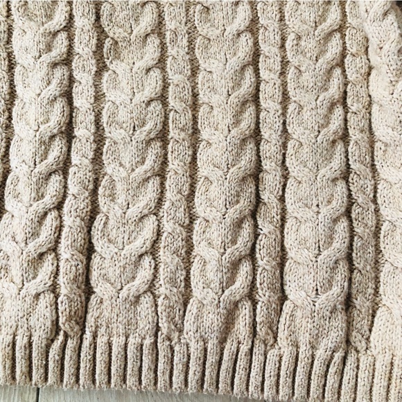 American Eagle Outfitters Cable Knit Sweater in Camel Size M - Picture 6 of 10